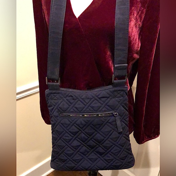 VERA BRADLEY Navy Blue Quilted Convertible Crossbody Shoulderbag - Picture 3 of 15